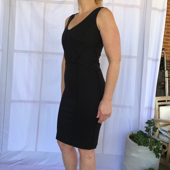 Robert Rodriguez scoop neck knee length lined sheath dress‎ size 2 black - Picture 3 of 8